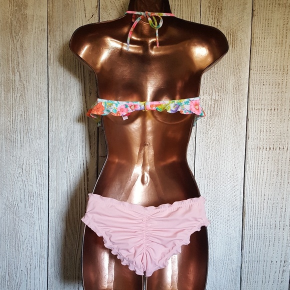 SOLD* Victoria's Secret Floral & Ruffle Bikini - Picture 4 of 5